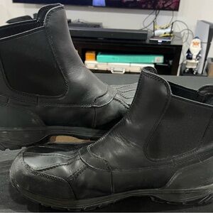 UGG Butte Chelsea Boots Black – Men’s 13 – Well Worn – With Box